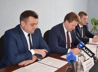 logo Gubernator Sevastopolya s rabochim vizitom parki rekonstrukciya 