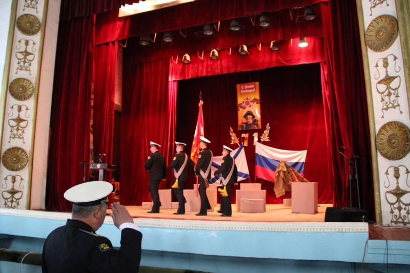 torzhestvennyy_koncert_dlya_veteranov_v_dofe_07_05_2016_07_web_07