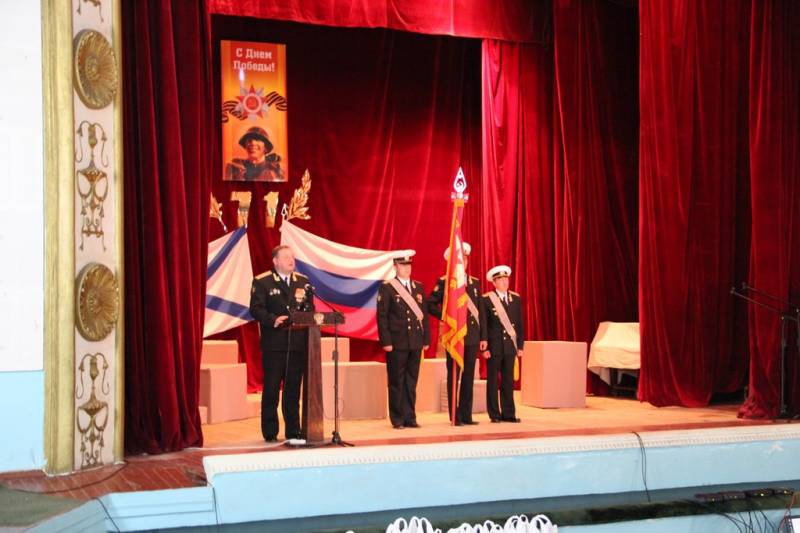 torzhestvennyy_koncert_dlya_veteranov_v_dofe_07_05_2016_13_web_13