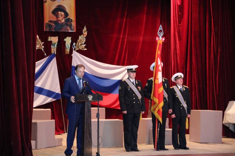 torzhestvennyy_koncert_dlya_veteranov_v_dofe_07_05_2016_16_web_16