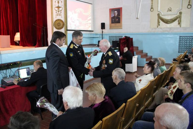 torzhestvennyy_koncert_dlya_veteranov_v_dofe_07_05_2016_20_web_20