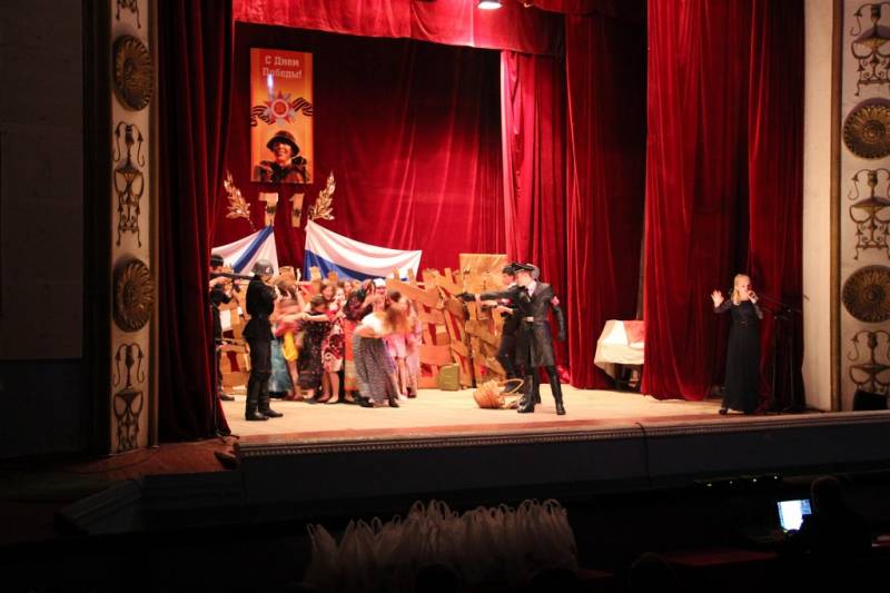 torzhestvennyy_koncert_dlya_veteranov_v_dofe_07_05_2016_50_web_50