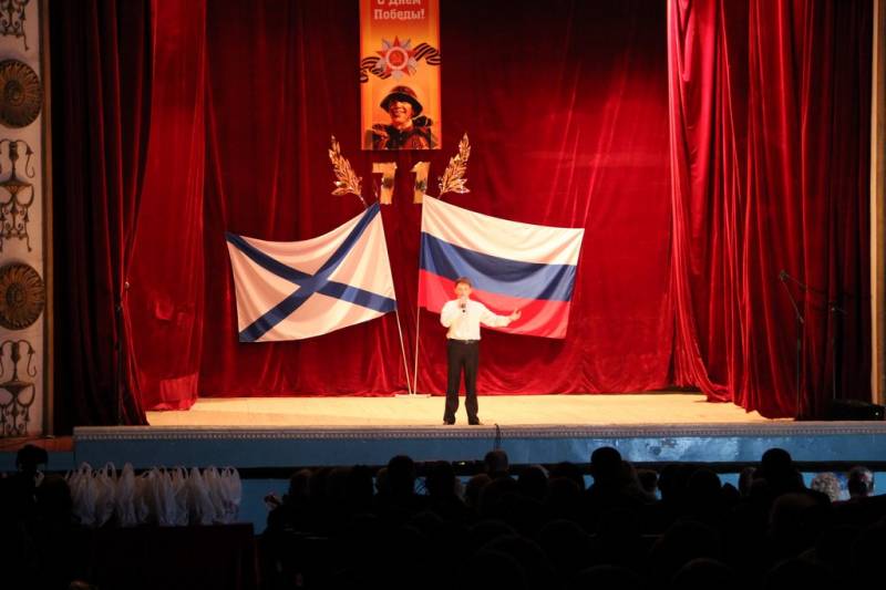 torzhestvennyy_koncert_dlya_veteranov_v_dofe_07_05_2016_84_web_84