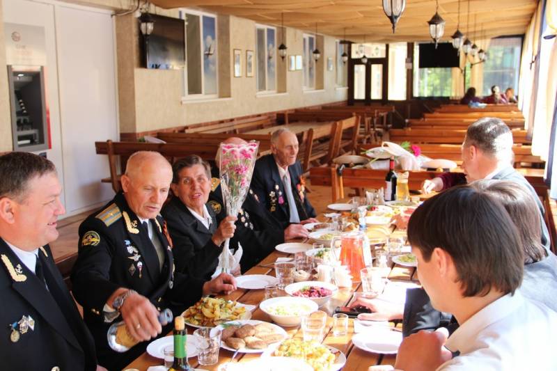 torzhestvennyy_koncert_dlya_veteranov_v_dofe_07_05_2016_99_web_99