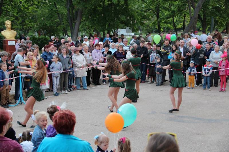 massovoe_gulyanie_polevaya_kuhnya_09_05_2016_41_web_41